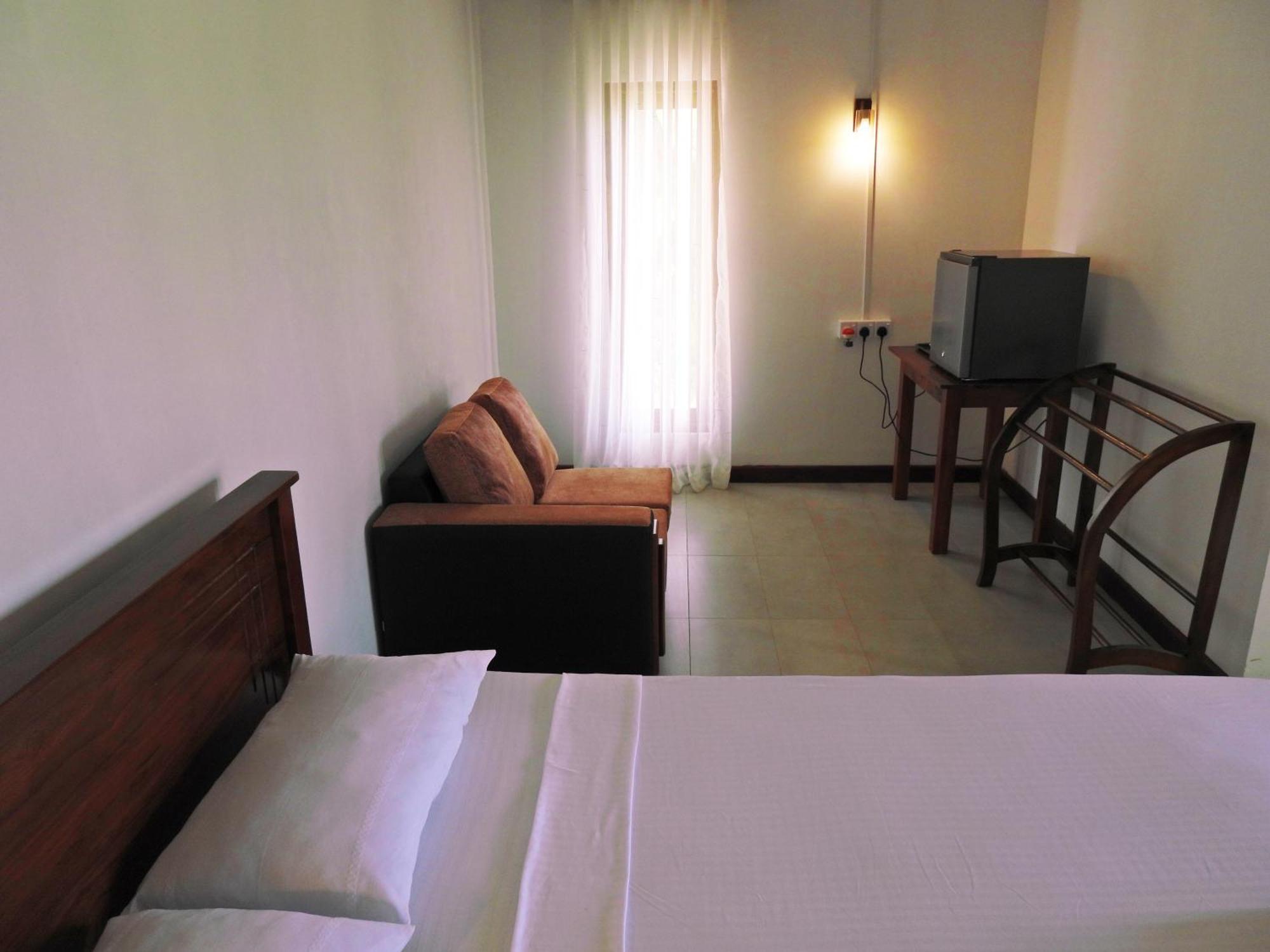 Green Sapphire Holiday Resort Wilpaththu Wilpattu Exterior photo